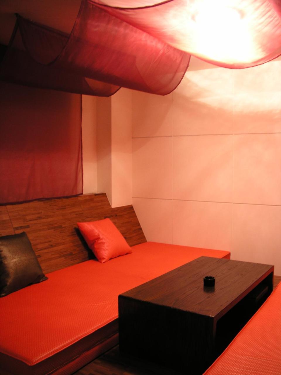 Hip Spa Motel Тайчжун Экстерьер фото